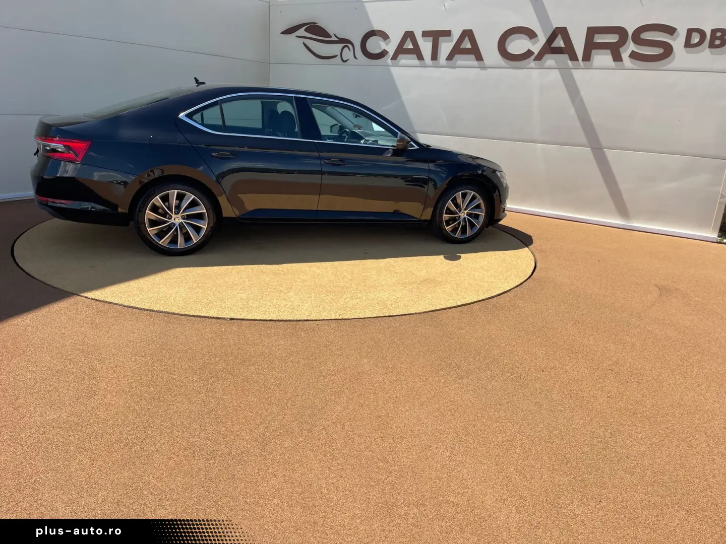 Skoda Superb 2.0TDI  150CP  LED  Distronic  Cockpit  Keyless
