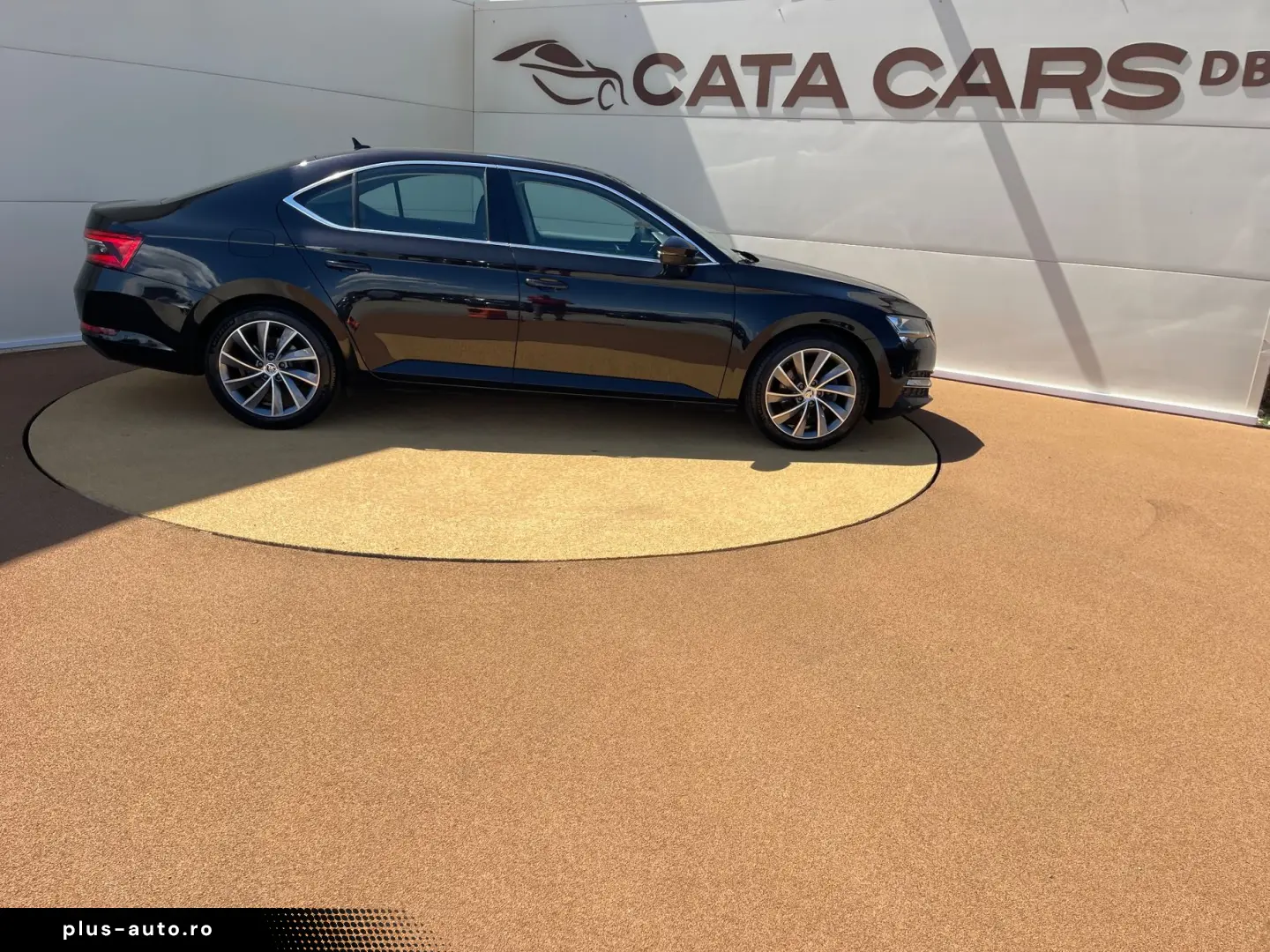 Skoda Superb 2.0TDI  150CP  LED  Distronic  Cockpit  Keyless