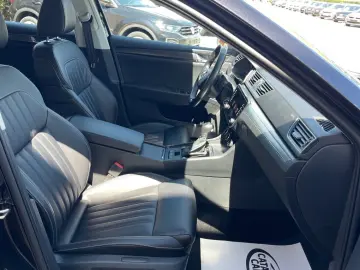 Skoda Superb 2.0TDI  150CP  LED  Distronic  Cockpit  Keyless