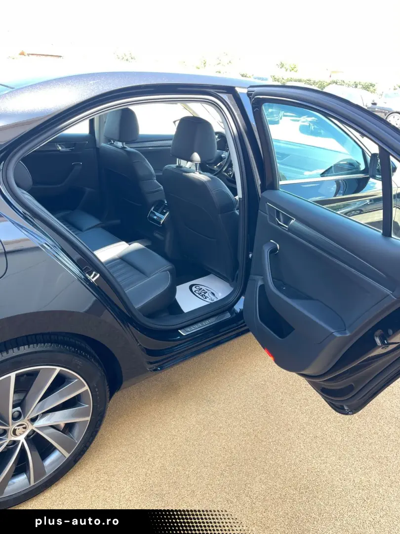 Skoda Superb 2.0TDI  150CP  LED  Distronic  Cockpit  Keyless