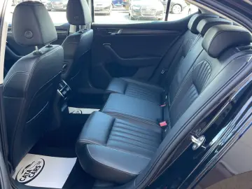 Skoda Superb 2.0TDI  150CP  LED  Distronic  Cockpit  Keyless