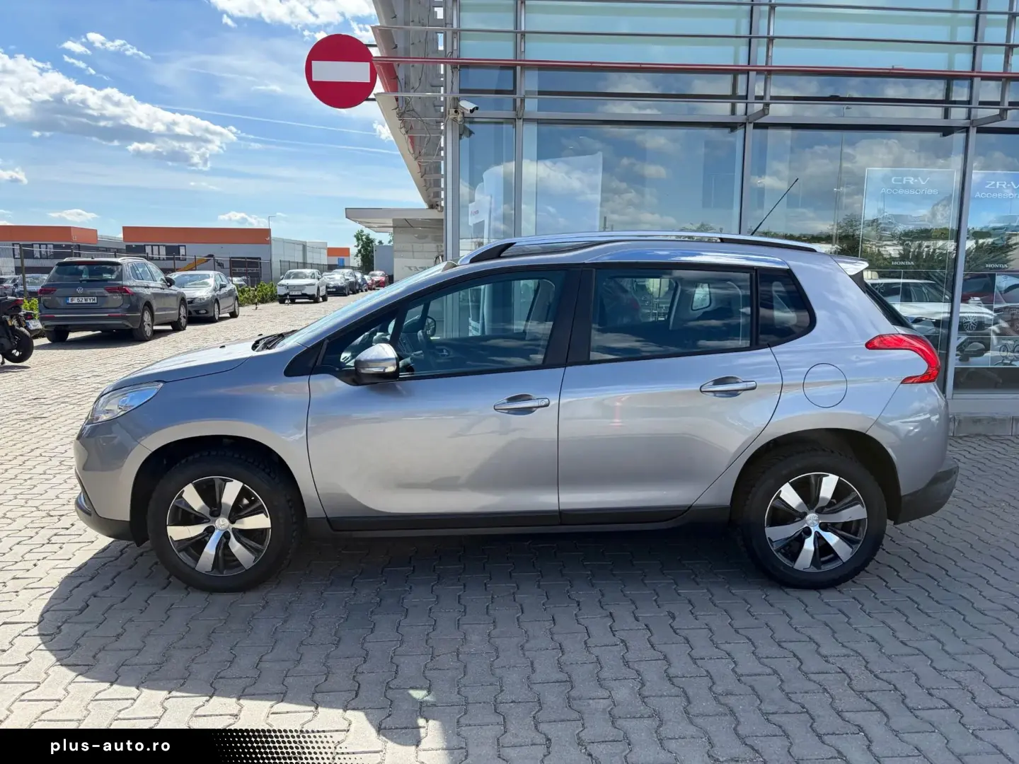 Peugeot 2008 1.6 BlueHDi Active   Car No. 72