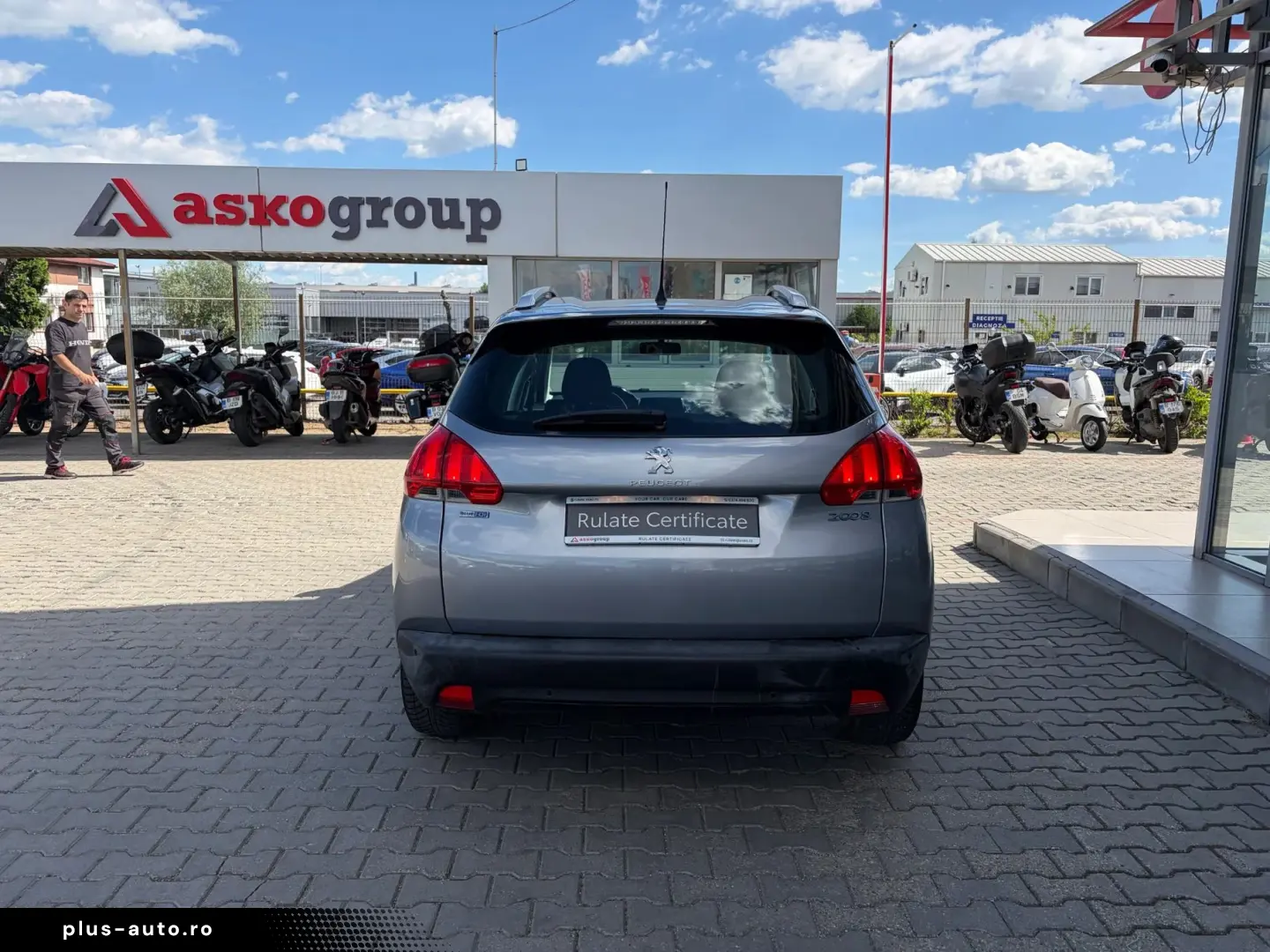 Peugeot 2008 1.6 BlueHDi Active   Car No. 72