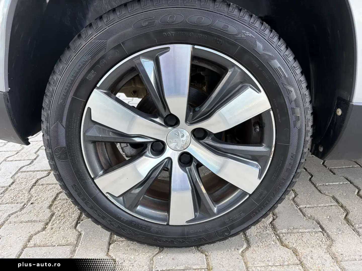 Peugeot 2008 1.6 BlueHDi Active   Car No. 72