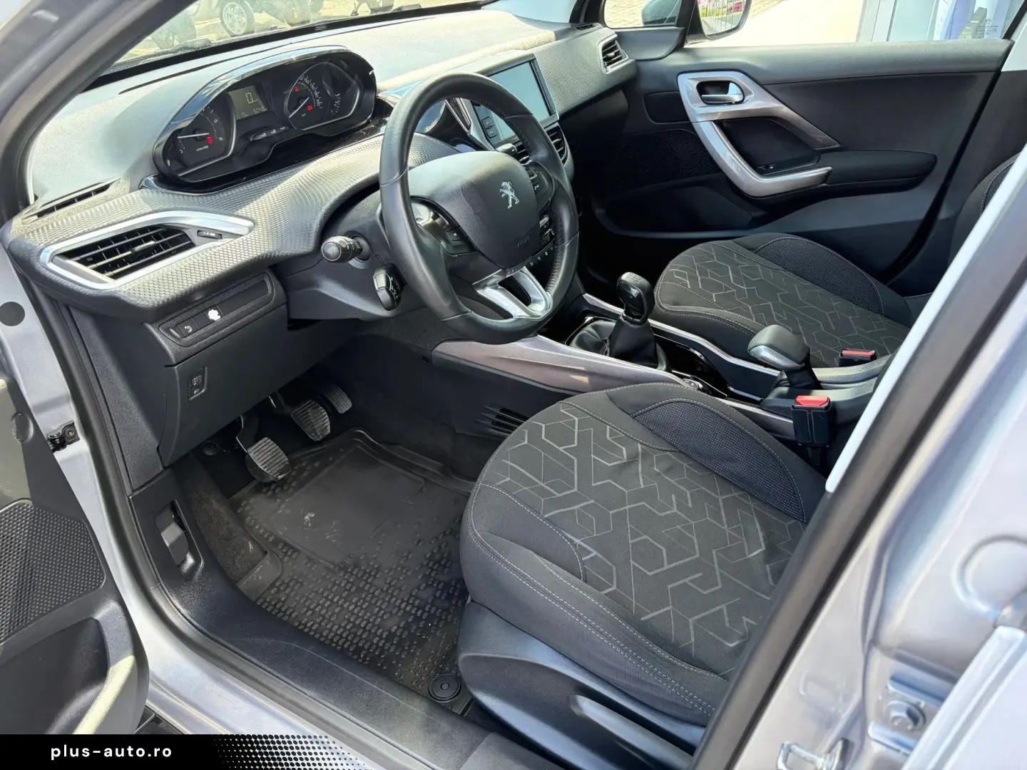 Peugeot 2008 1.6 BlueHDi Active   Car No. 72