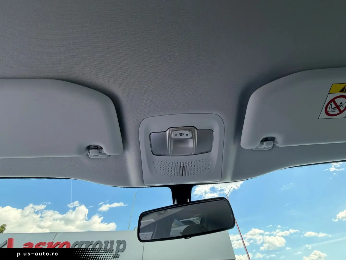 Peugeot 2008 1.6 BlueHDi Active   Car No. 72