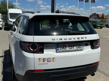 Land-Rover Discovery-Sport