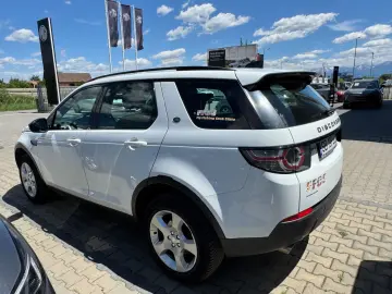 Land-Rover Discovery-Sport
