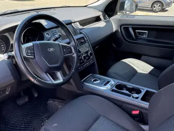 Land-Rover Discovery-Sport