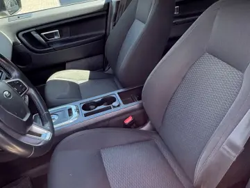 Land-Rover Discovery-Sport
