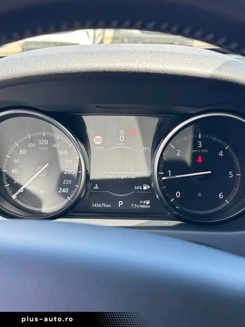 Land-Rover Discovery-Sport