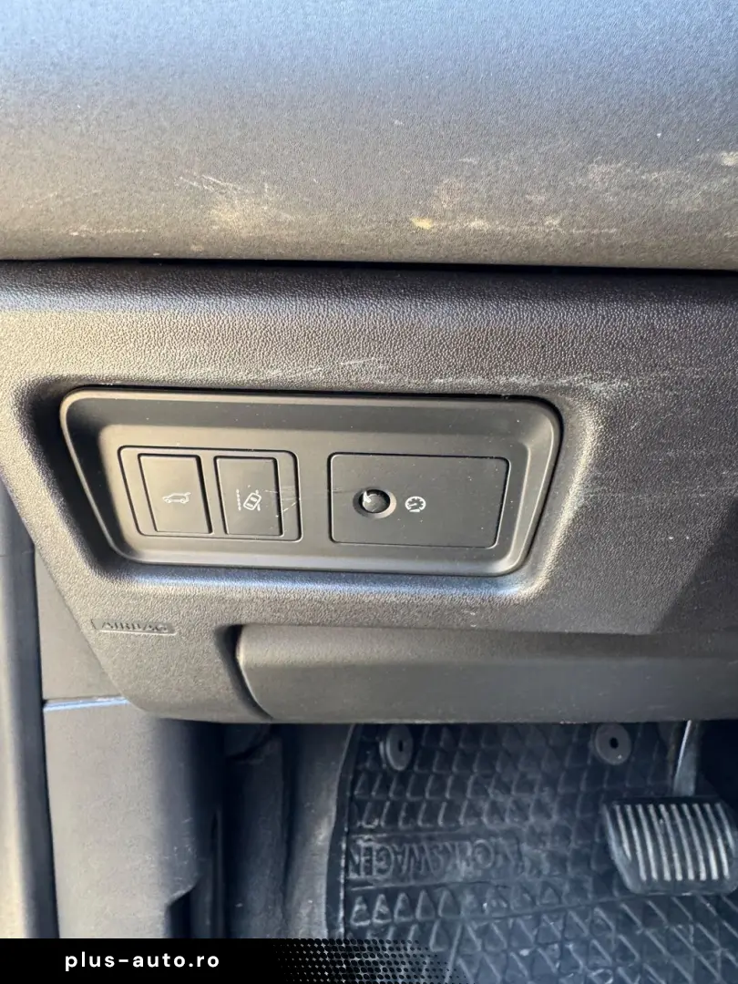 Land-Rover Discovery-Sport