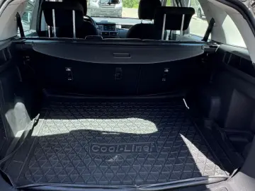 Land-Rover Discovery-Sport