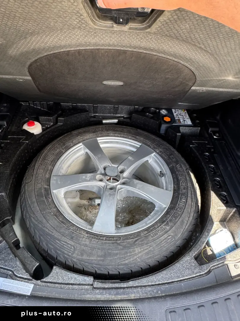 Land-Rover Discovery-Sport
