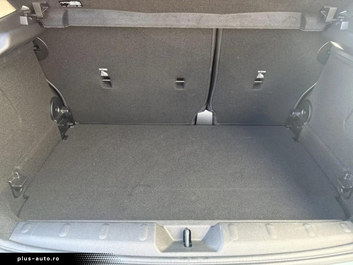 MINI 5-Türer Aut. HUD LED Kam Keyless SHZ Navi Klima