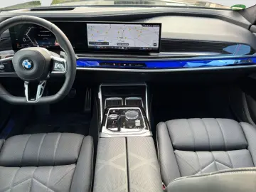 BMW 740 d xDrive M Sport Pro Monat 699 € NP 174t €