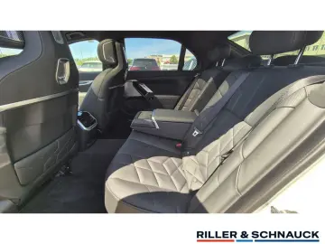 BMW 740 d xDrive M Sport E-TÜREN SITZBELÜFTUNG
