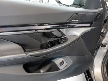 BMW 520i M-Sport Pro PANO HUD 360  LED SITZBELÜFTUNG