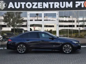 BMW 520d xDrive M-Sport H&K  DrivingAssist.Prof HUD