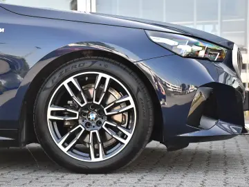 BMW 520d xDrive M-Sport H&K  DrivingAssist.Prof HUD
