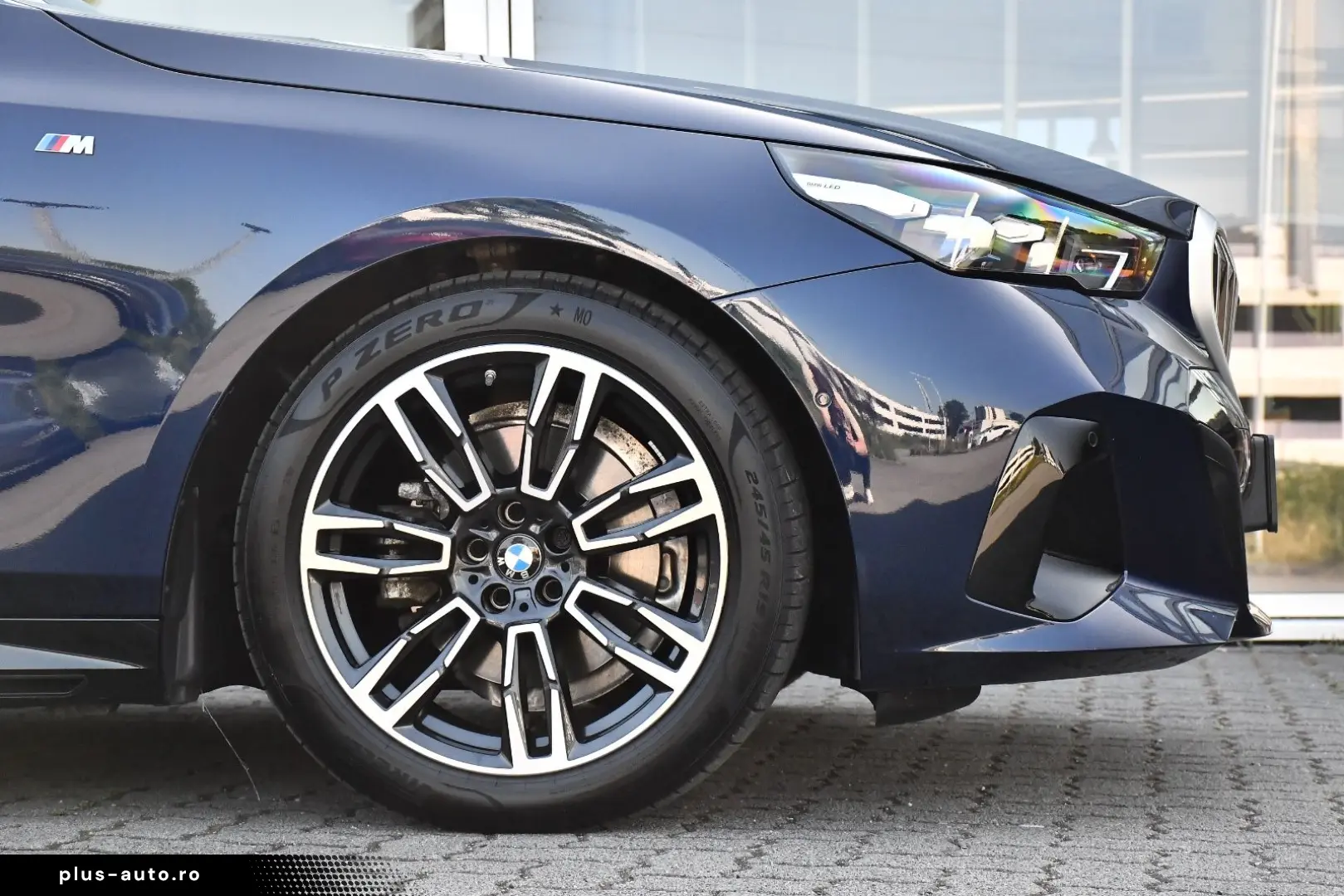 BMW 520d xDrive M-Sport H&K  DrivingAssist.Prof HUD