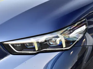BMW 520d xDrive M-Sport H&K  DrivingAssist.Prof HUD