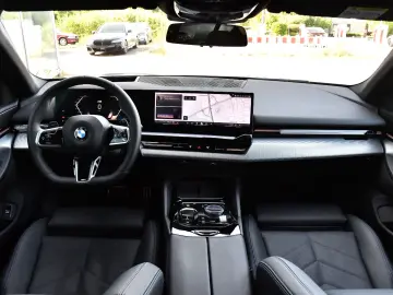 BMW 520d xDrive M-Sport H&K  DrivingAssist.Prof HUD