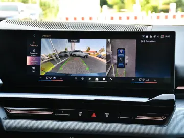 BMW 520d xDrive M-Sport H&K  DrivingAssist.Prof HUD