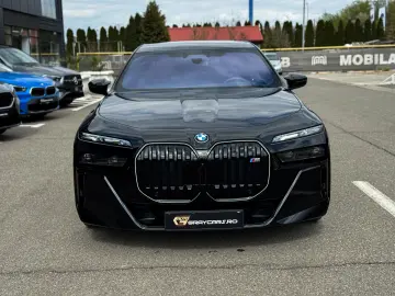 BMW M760e xDrive 571CP