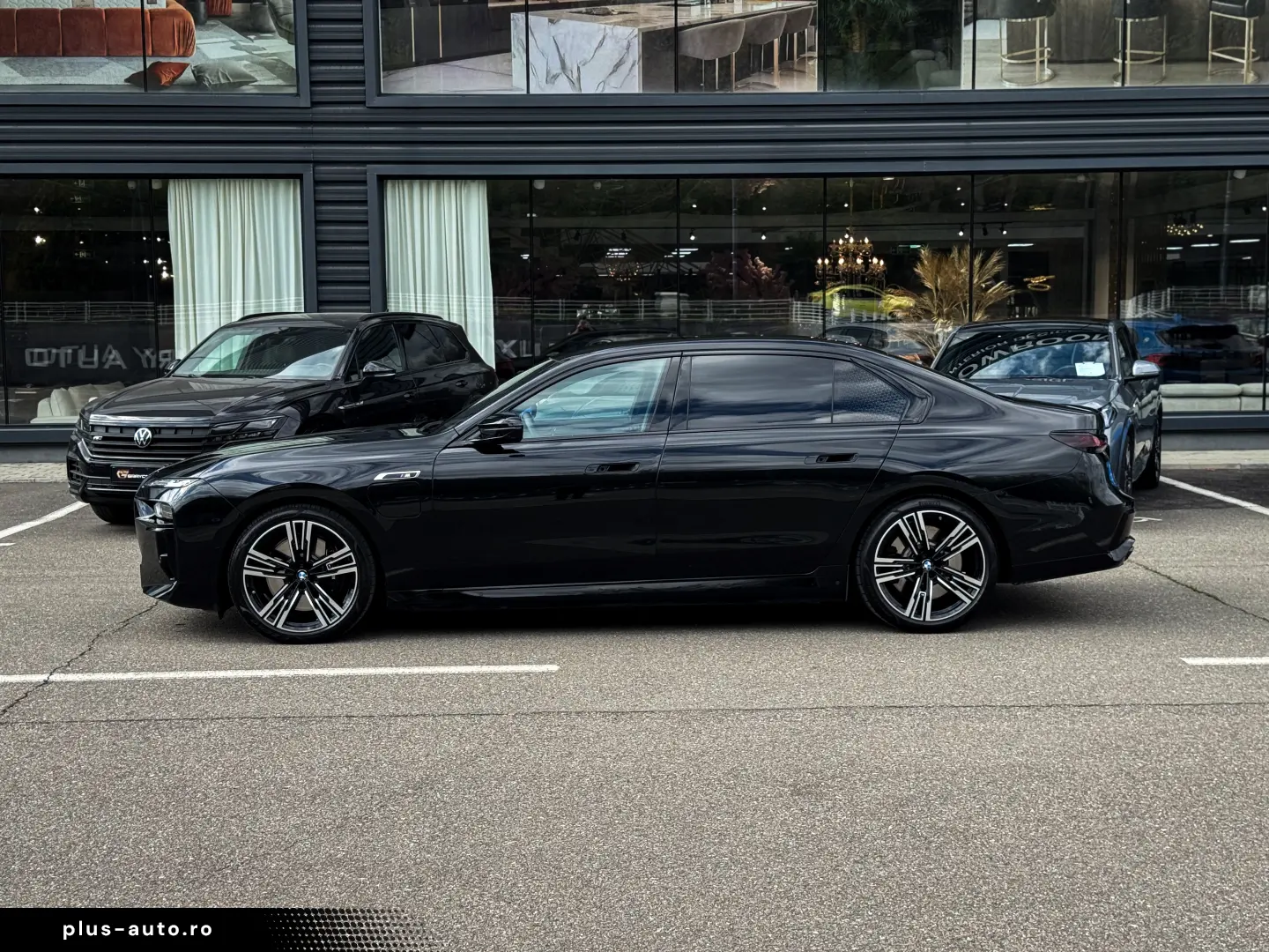 BMW M760e xDrive 571CP