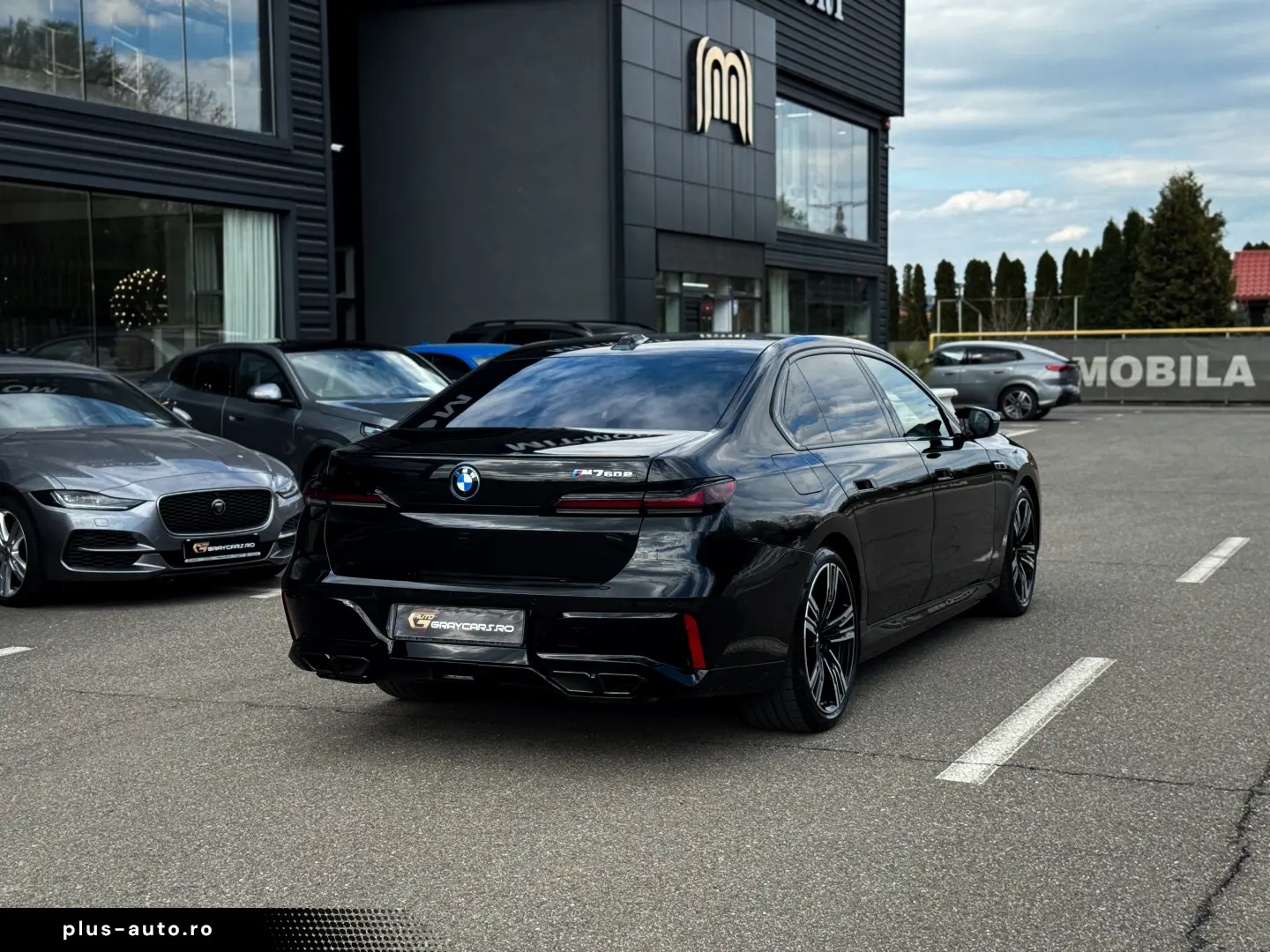 BMW M760e xDrive 571CP