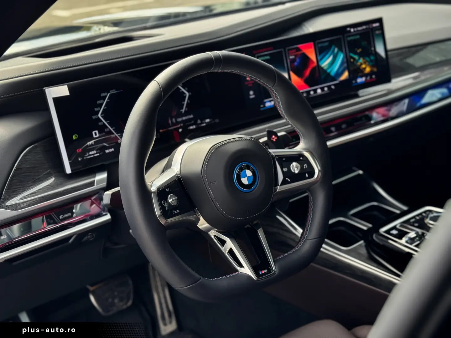 BMW M760e xDrive 571CP