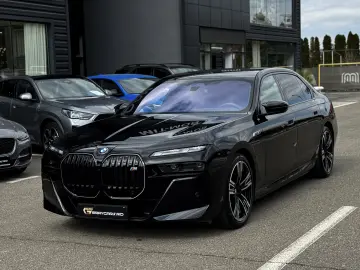 BMW M760e xDrive 571CP