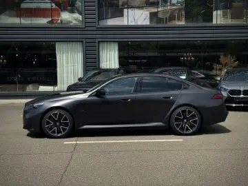 BMW M5 xDrive 727CP