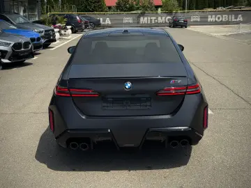 BMW M5 xDrive 727CP
