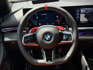 BMW M5 xDrive 727CP