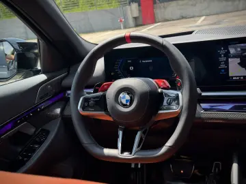BMW M5 xDrive 727CP