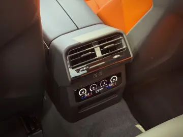 BMW M5 xDrive 727CP
