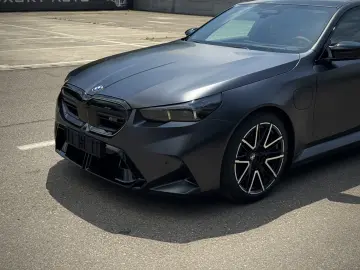 BMW M5 xDrive 727CP