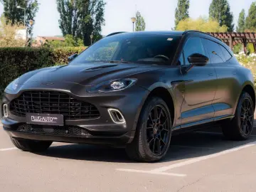 ASTON MARTIN DBX 4.0 V8_MagnoBlack