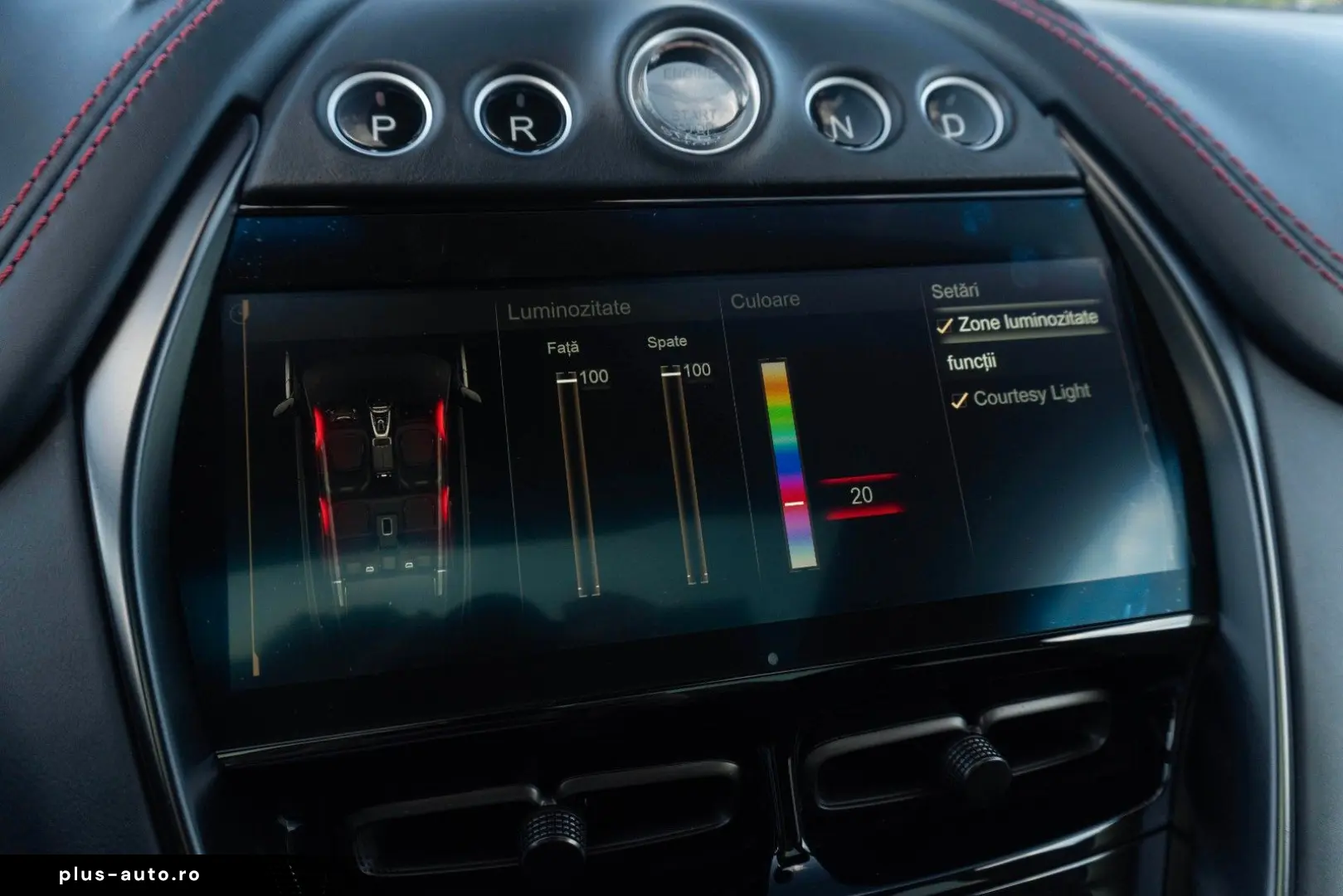 ASTON MARTIN DBX 4.0 V8_MagnoBlack