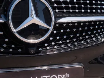 MERCEDES-BENZ V 250d AVANTGARDE 4MATIC lang