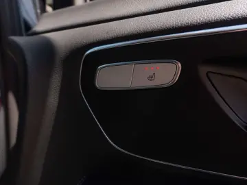 MERCEDES-BENZ V 250d AVANTGARDE 4MATIC lang