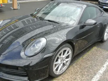 PORSCHE 992.2 coupe schw braun abgas 21  burmester acc