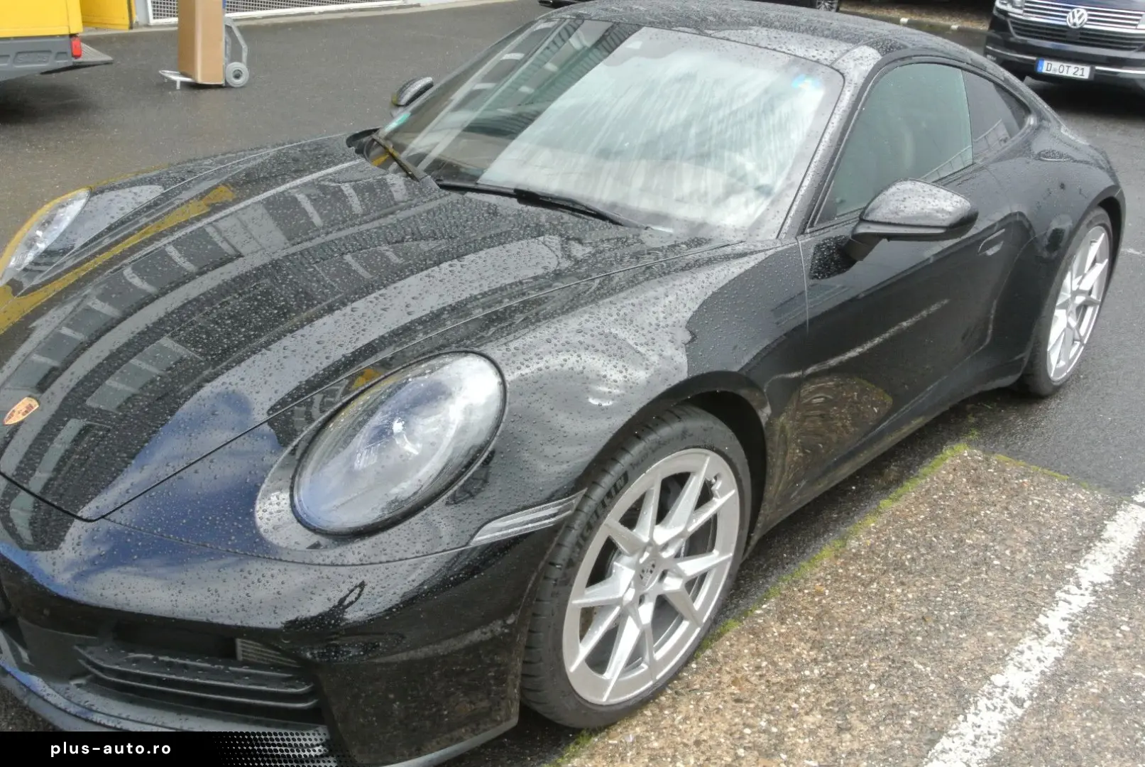 PORSCHE 992.2 coupe schw braun abgas 21  burmester acc
