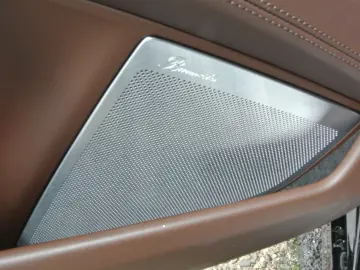 PORSCHE 992.2 coupe schw braun abgas 21  burmester acc