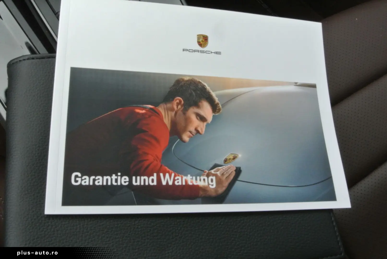 PORSCHE 992.2 coupe schw braun abgas 21  burmester acc