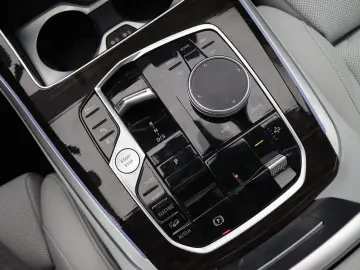 BMW X5 xDrive50e 490pk automatik M-Sport [ LUCHTVERI