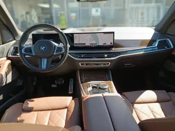 BMW X5 xDrive50e M SPORTPAKET PRO ICONIC GLOW 21 ALU
