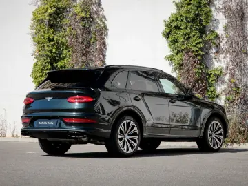 BENTLEY Bentayga Azure V8 4.0 550hp